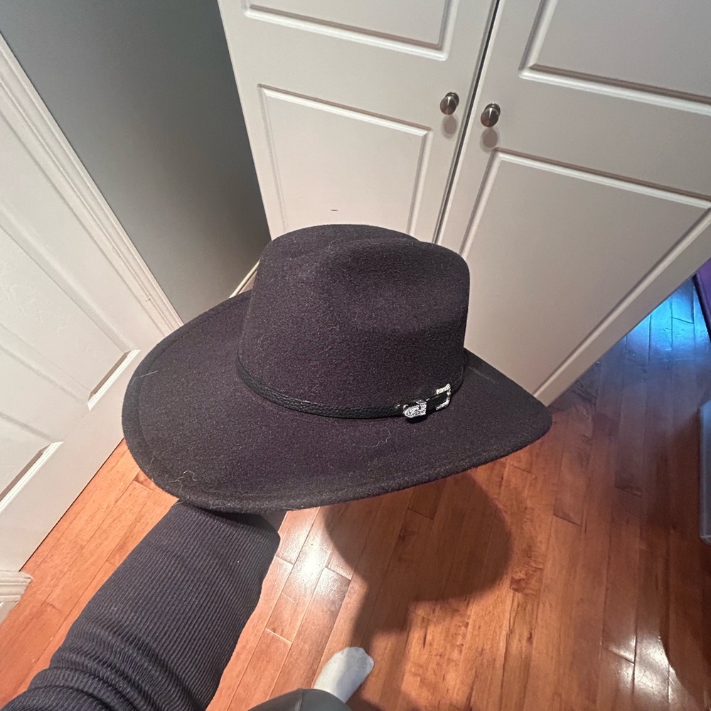 Dynamite Black Wide-Brimmed Hat Accessories